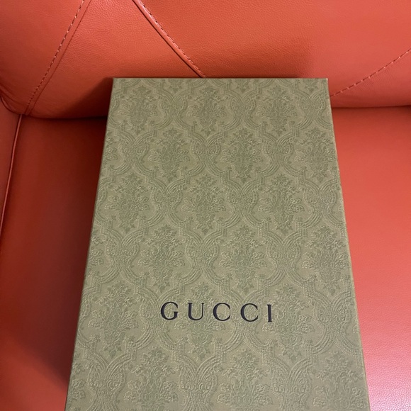 Authentic Gucci box - Picture 6 of 7